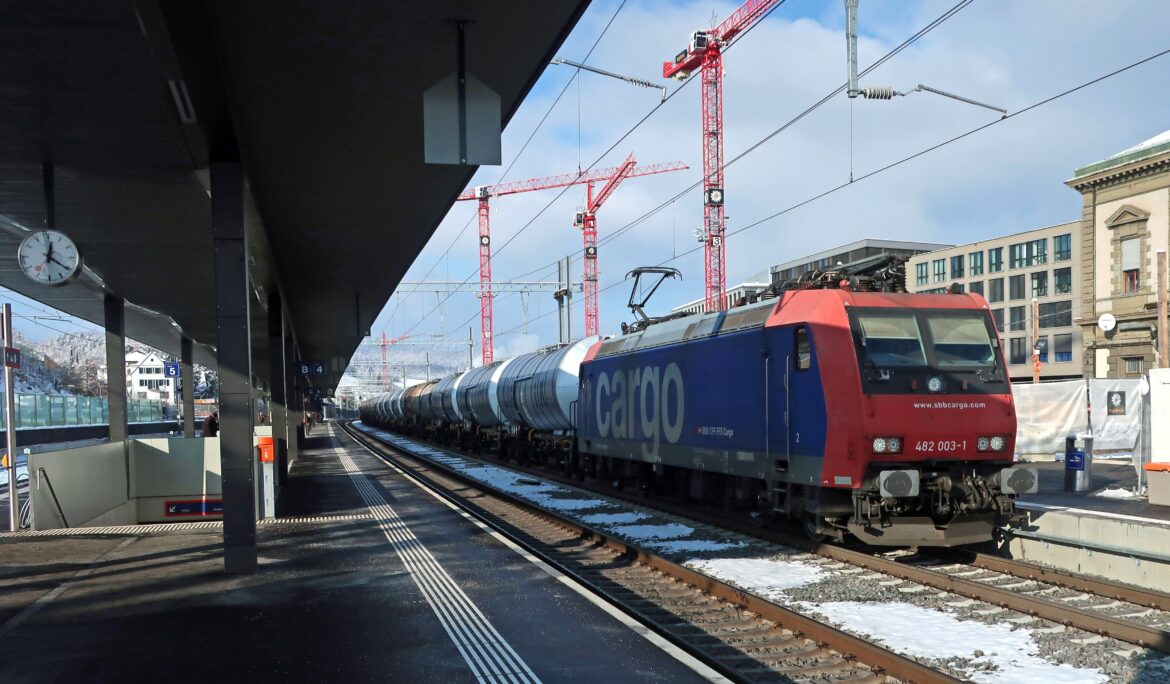 Verband der verladenden Wirtschaft VAP; Schweiz; Schiene; Bahnfracht; Anschlussgeleise; Infrastruktur; Verkehrspöolitik; Loginfo24